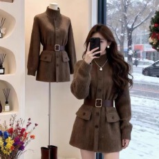 批发2025新款法式气质慵懒风<b class='q'>连衣裙</b>子女秋冬高级感收腰显瘦加厚毛衣裙