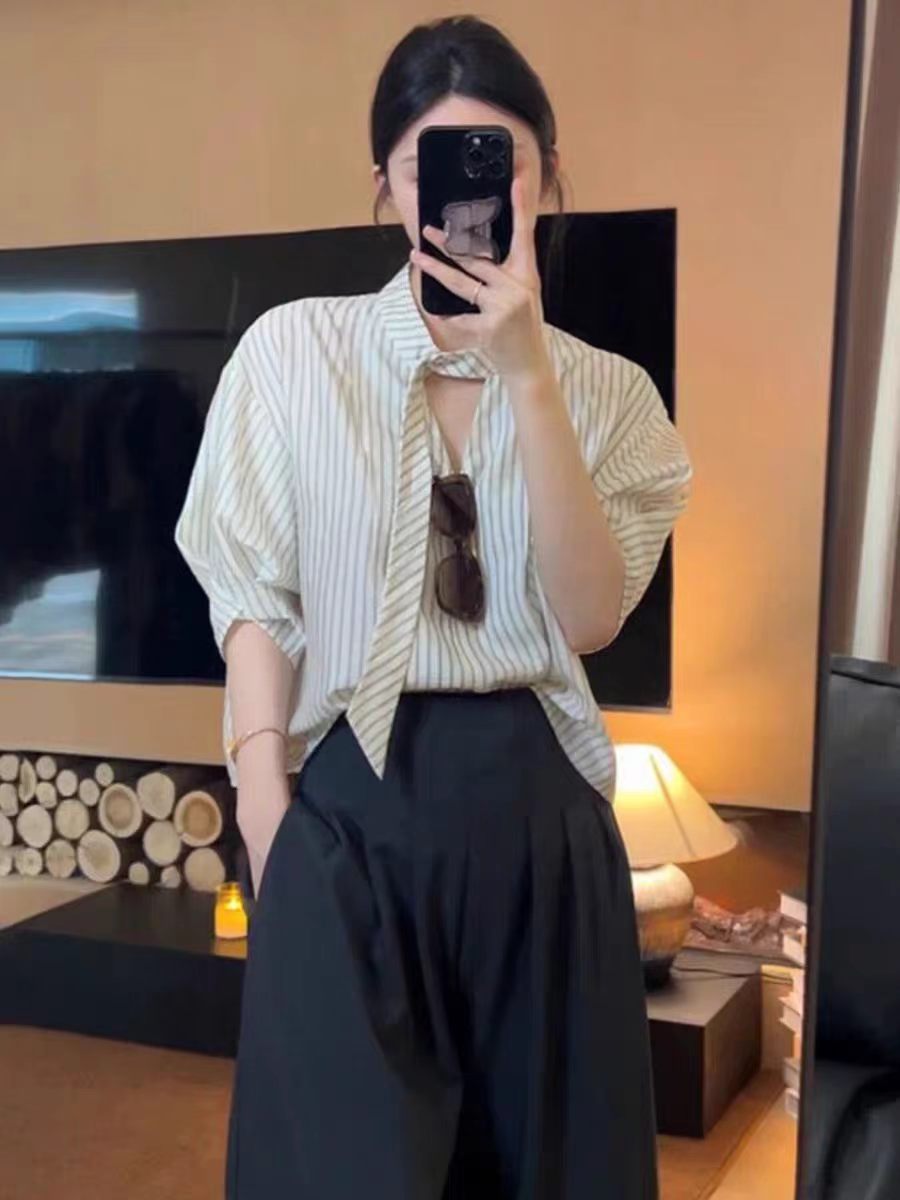 프랑스식 리본 반팔 스트라이프 여성 셔츠 여름 루즈핏 핀치 주름 Chic 작은 셔츠 디자인 센스 레트로 품격 맨위