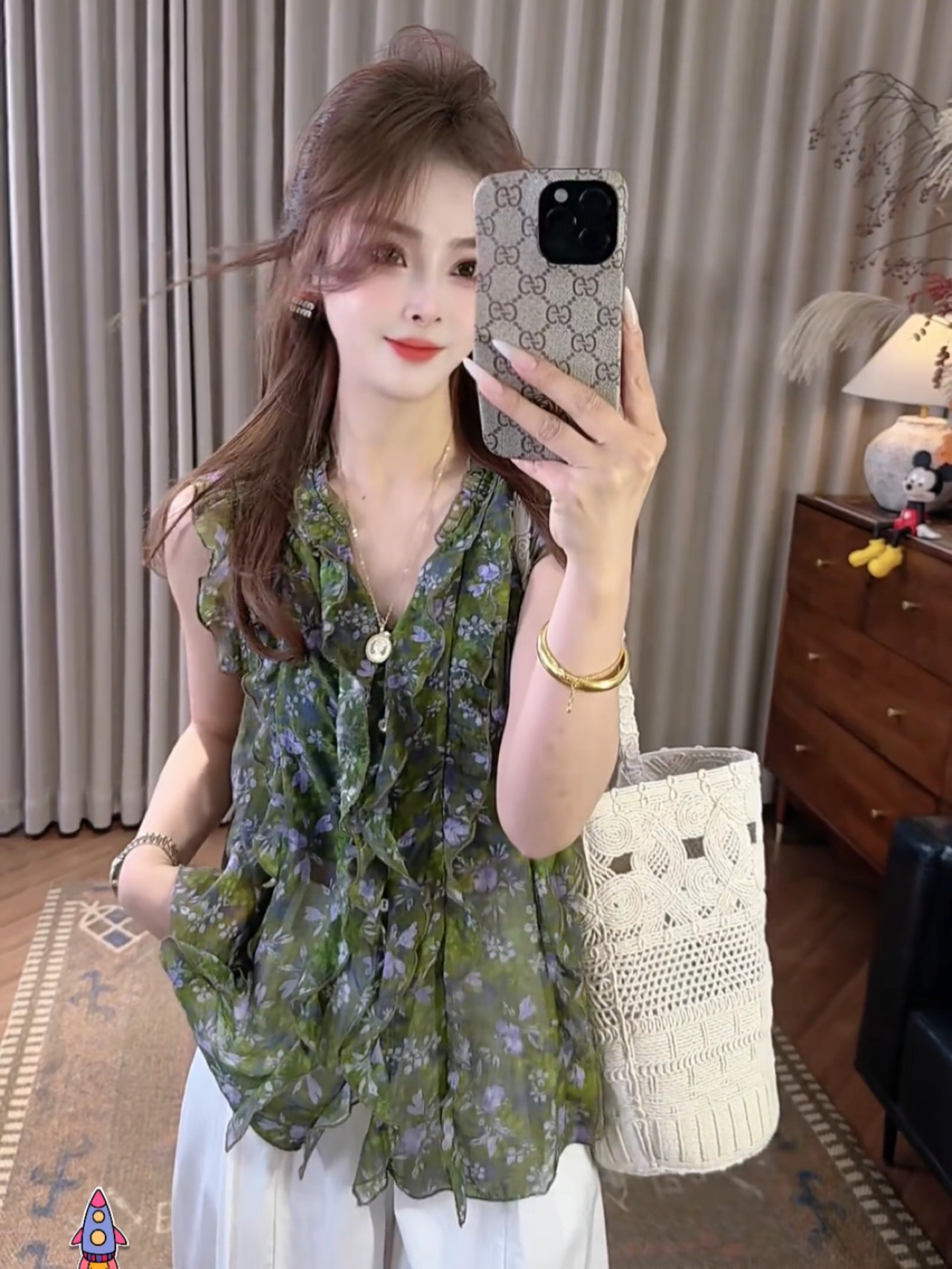 한국 스타일 레트로 프릴 꽃무늬 민소매 여성 셔츠 2026 여름 패션 외국 가스 쇼트 스타일 V넥 조끼 맨위