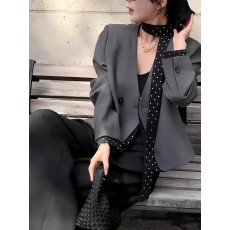 批发韩系波点V领拼接假两件<b class='q'>短</b>款西装<b class='q'>外套女</b>春秋季时尚气质百搭小西服