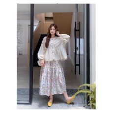 批发***韩系独特超好看套装女秋季镂空娃娃衫衬衫碎花半裙两件套