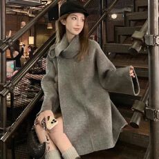批发灰色设计感大衣女2025秋冬新款高级感韩系<b class='q'>中长款</b>时尚毛呢斗篷外套