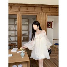 批发法式蝴蝶结一字肩<b class='q'>泡泡袖</b>雪纺皱<b class='q'>连衣裙</b>甜美露肩宽松飘逸仙女短裙女