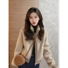 批发独特漂亮的初冬浅咖色毛茸茸女装加厚小香风<b class='q'>短款</b>毛绒外套女冬季潮