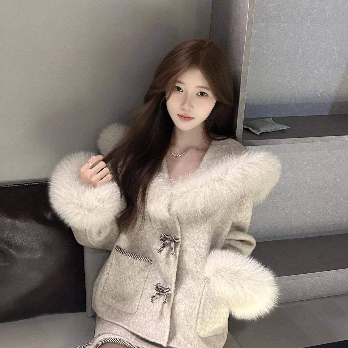 스위스 스노우 마운틴 작은 키 디자인 센스 모피 칼라 외투 모직 외투 반신 치마 세트 겨울 새로운 여성