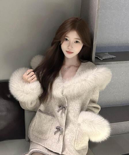 스위스 스노우 마운틴 작은 키 디자인 센스 모피 칼라 외투 모직 외투 반신 치마 세트 겨울 새로운 여성