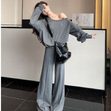 批发松弛感露肩套头长袖卫衣宽松纯色百搭休闲长裤<b class='q'>女</b>秋冬新款时尚套装