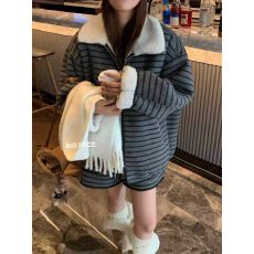 批发韩版宽松显瘦条纹套装女<b class='q'>冬</b>季加绒加厚翻领卫衣阔腿短裤两件套