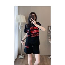 批发两件套休闲运动套装女夏季2026<b class='q'>新款</b>减龄黑色跑步服短袖T恤短裤潮
