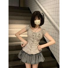 批发可爱亚文化宅萌系古早感<b class='q'>格子</b>花边短袖上衣女夏休闲百搭花苞裙<b class='q'>套装</b>