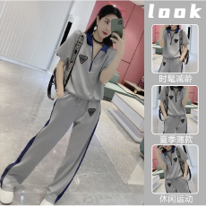 批发<b class='q'>大码</b>胖mm运动休闲套装女夏时尚连帽上衣藏肉显瘦阔腿裤洋气两件套