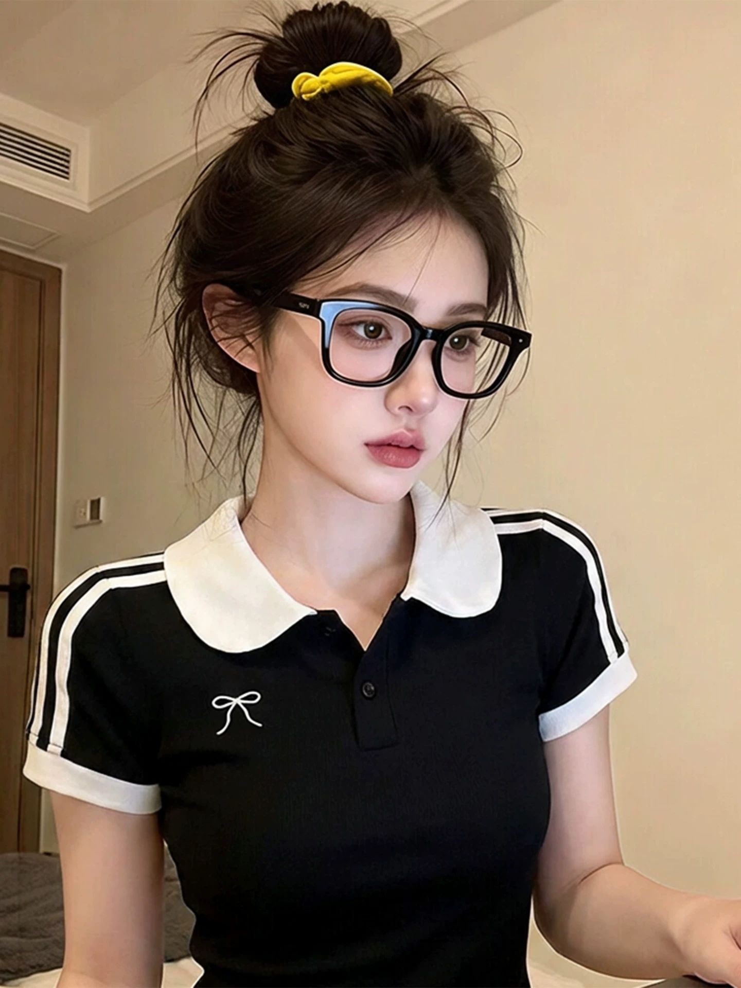 40 순면 패션 트렌드 배색 Chic 베이비 칼라 반팔 티셔츠 여성 여름 몸매 가꾸기 자수 튀김 거리 의류