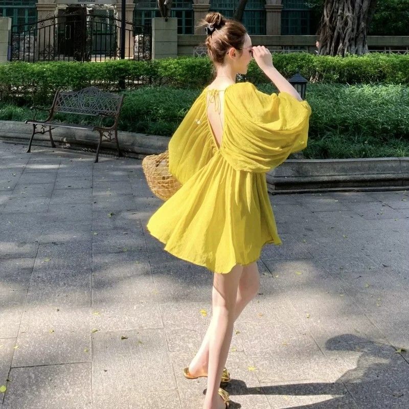 프랑스식 품격 V넥 벌룬 소매 휴가 바람 여성 드레스 여름 2026 여름 새로운 휴가 바람 루즈핏 치마