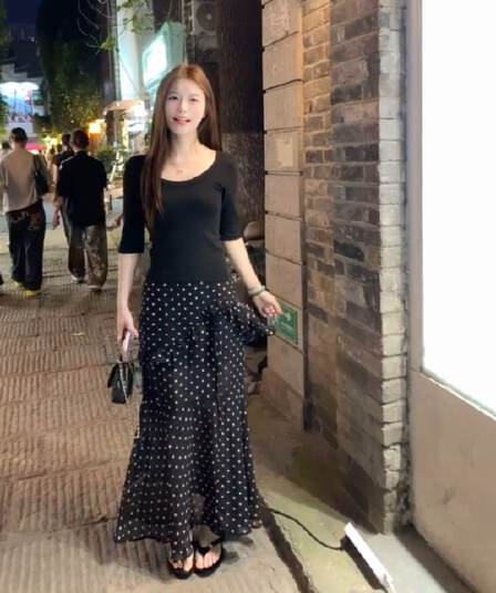 한 부서 캐주얼 세트 여성 여름 작은 키 아름다운 반팔 맨위 도트 무늬 하프 길이 치마 착용 가져 가라. 투피스 세트