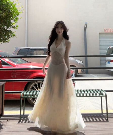 삼아 발리 섬 아름다운 해변가 해변 드레스 프랑스식 행침 목 생일 작은 드레스 품격 사진 찍기 고급 센스 아침 로브