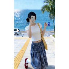 批发白色花苞裙子两件套装女独特漂亮蓬蓬<b class='q'>半身</b>短裙短袖夏天穿搭一整套