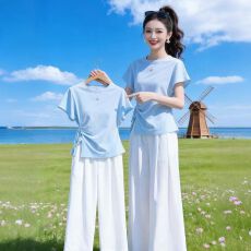 批发夏季巨好看漂亮两件套装女士<b class='q'>时尚</b>洋气蓝色圆领短袖T恤阔腿裤套装