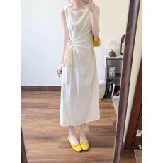 批发绝美不撞款白色无袖<b class='q'>连衣裙</b>女夏新款小个子绑带收腰显瘦背心长裙子