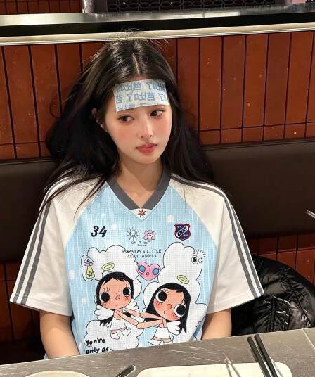 색상 차이 없음 원본 명중 에디션 루즈핏 에디션 원단 V넥 반팔 티셔츠 여성