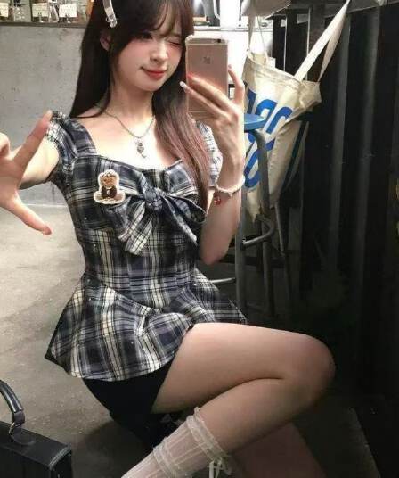 학원 한 부서 레트로 핫걸 슬림해 보이는 스타일 체크무늬 반팔 맨위 반바지 다용도 작은 대중 패션 세트