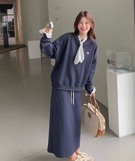 분위기 센스 한 부서 후드티 세트 드레스 여성 가을 새로운 스트라이프 나비 넥타이 캐주얼 반신 스커트 디자인 센스 투피스 세트