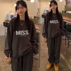 批发港味<b class='q'>套装</b>女秋冬薄款加绒加绒休闲字母卫衣卫裤两件套