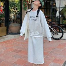 批发<b class='q'>套装</b>女秋冬港风小众百搭宽松套头字母卫衣休闲半身裙时尚两件套潮