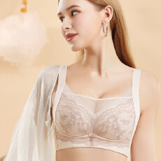 批发大胸显小乳胶薄款内衣女无钢圈抹胸大码全罩杯透气聚拢收副乳