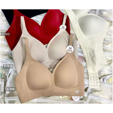 批发粉底液简约不透色内衣女聚拢三角杯上托养护稳固软支撑文胸罩