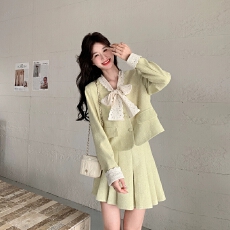 批发时尚减龄<b class='q'>蕾丝</b>拼接小香风西装套装裙女秋季2025新款百褶短裙两件套