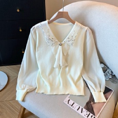 批发实拍钉珠<b class='q'>娃娃领</b>雪纺长袖针织衫女秋季时尚洋气蕾丝拼接打底衫上衣