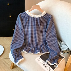 批发实拍韩系木耳边喇叭袖<b class='q'>格子</b><b class='q'>衬衫</b>女2026早春新款娃娃衫蓬蓬上衣
