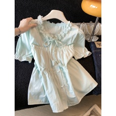 批发实拍法式木耳边v领短袖衬衫女<b class='q'>夏</b>季设计感小众独特绝美漂亮小上衣