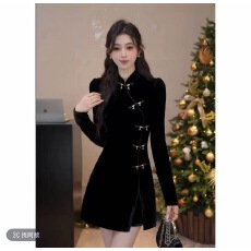 批发圆脸酥心事信笺新中式国风盘扣立领<b class='q'>丝绒</b><b class='q'>连衣裙</b>女装