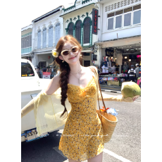 批发Acaine【3/31 20:00 95折款】蓝莓花野Ⅱ 纯欲<b class='q'>蕾丝</b>度假碎花短裙