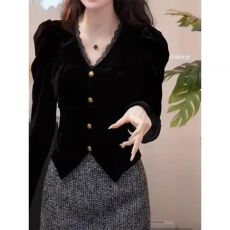 批发法式小香风花边黑色丝绒掐腰<b class='q'>衬衫</b>上衣女春秋新款设计感内搭打底衫