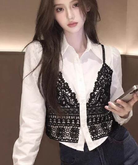 한국 스타일 레이스 조각 페이크 레이어드 긴팔 여성 셔츠 2026 봄 새로운 고급 화이트 루즈핏 슬림해 보이는 맨위