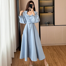 批发实拍：法式富家千金<b class='q'>复古</b>翻领长袖收腰风衣长款优雅气质大衣秋冬