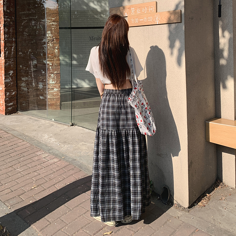 실사 레트로 롱 코트 체크무늬 2026 이른 가을 반신 스커트 여성 품격 하이웨이스트 디자인 센스 체크무늬 치마