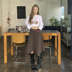 批发实拍杏子灰色复古辣妹高腰不规则半身裙女设计感A字长裙