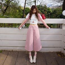 批发实拍美式复古高腰垂感七分裤百搭<b class='q'>阔腿裤</b>春夏新款直筒牛仔裤女粉色