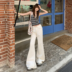 批发实拍米杏白色微喇裤不贴腿<b class='q'>牛仔裤</b>女美式复古复古蓝后袋中高腰显瘦