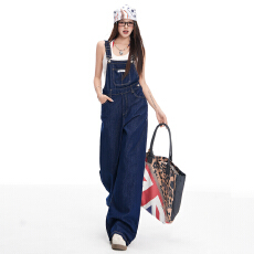 批发实拍时尚减龄｜不掉色｜宽松显瘦｜<b class='q'>牛仔</b><b class='q'>背带裤</b><b class='q'>女</b>