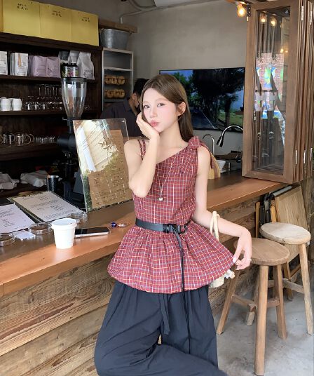 정가 실사 한국 스타일 패션 품격 비스듬한 어깨 체크무늬 캐미솔 나비 매듭 허리 수축 꽃밭 치마 맨위