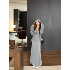 批发实价实拍 设计感波点连帽卫衣灰色<b class='q'>吊带</b>连衣裙两件套装