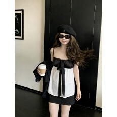 批发实价实拍山茶香氛 小香<b class='q'>真丝</b>桑蚕丝撞色拼接蝴蝶结吊带女