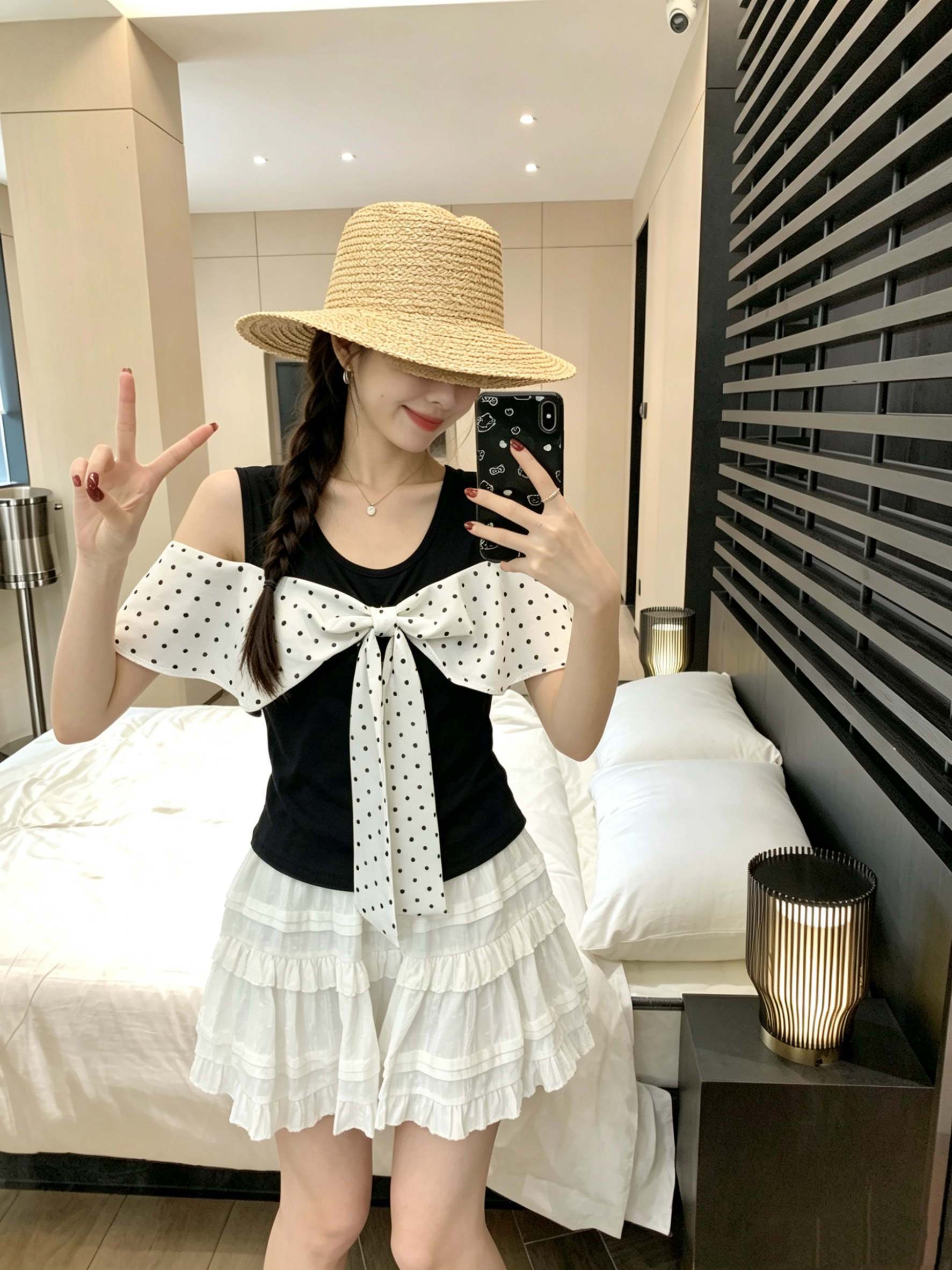 정가 실사 검정색 도트 무늬 페이크 레이어드 반팔 티셔츠 여름 한 부서 몸매 가꾸기 나비 매듭 디자인 오프숄더 맨위