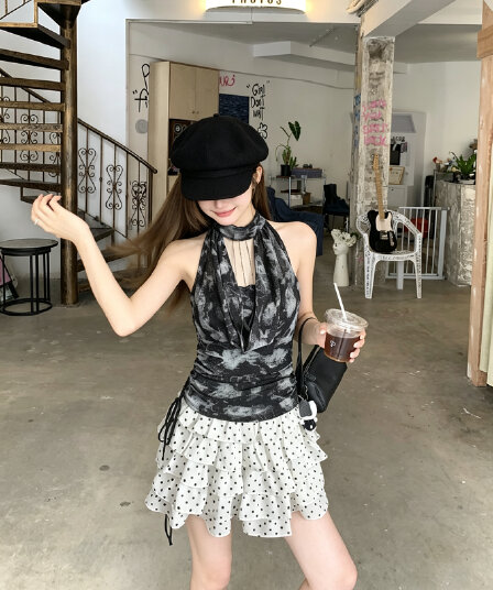 정가 실사 무거운 디자인 센스 체인 흔들다 칼라 행침 목 허리 수축 조끼 여성 여름 새로운 몸매 가꾸기 핫걸 맨위