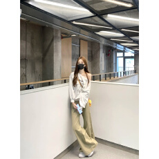 批发简约<b class='q'>牛仔裤</b>女秋季爆款美式复古低腰窄版显瘦拖地微喇不贴腿<b class='q'>牛仔裤</b>