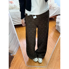 批发美拉德复古棕色碎花牛仔裤2026新款宽松直筒阔腿拖地裤子